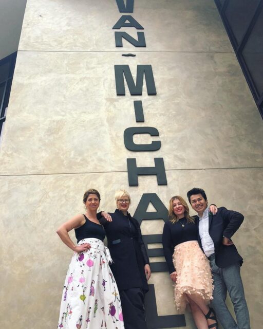 A little #flashbackfriday to these fab four on their visit to China’s alma mater,…